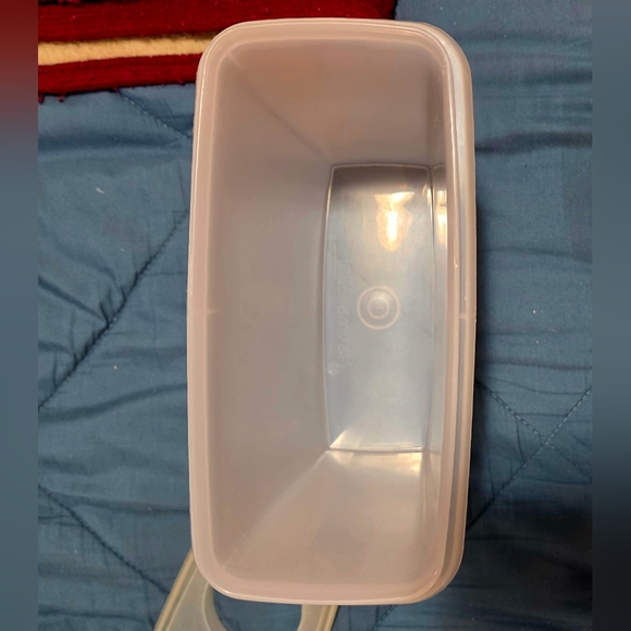 Tupperware Cream Storage Container - Picture 4 of 4